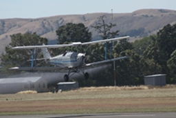 Tiger Moth spray crop-dressing. (258Kb jpeg)